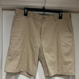 Izod Men's Tan Flat Front Shorts